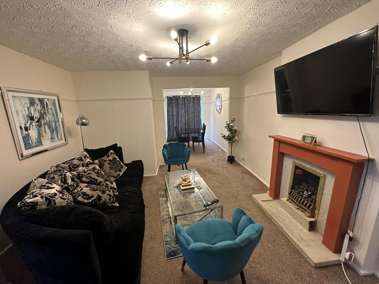 3 Bedroom Apartment Close To Manchester City Stadium And Coop Live المظهر الخارجي الصورة