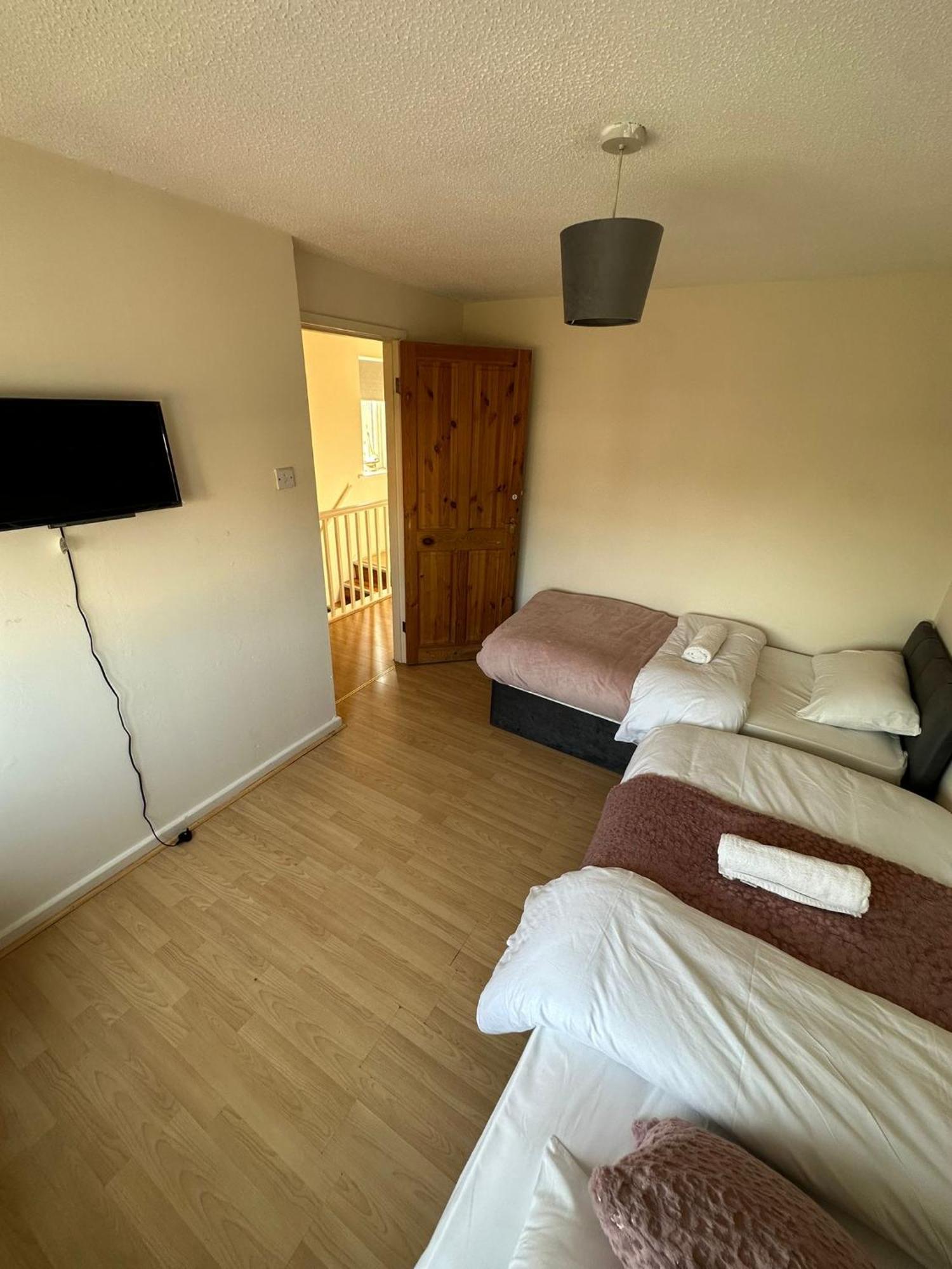 3 Bedroom Apartment Close To Manchester City Stadium And Coop Live المظهر الخارجي الصورة