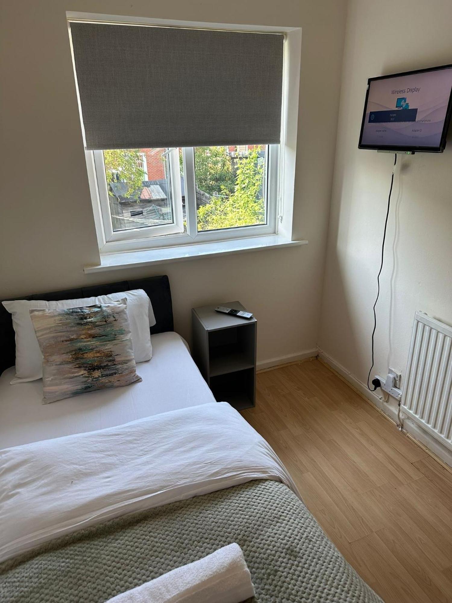 3 Bedroom Apartment Close To Manchester City Stadium And Coop Live المظهر الخارجي الصورة